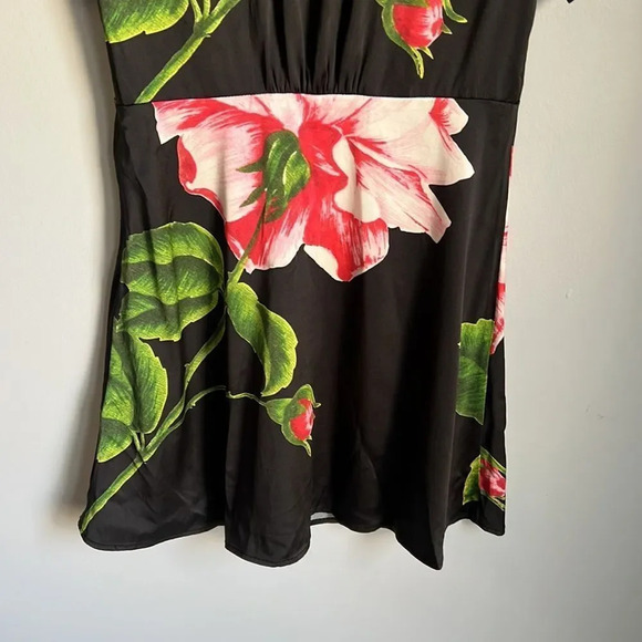LPA  189 silk Dress in Black Rose - Picture 10 of 14